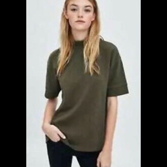 Zara Tops - Zara Trafaluc WOMENS Mock neck SS Top Olive Green Side Slits SZ Small NWT